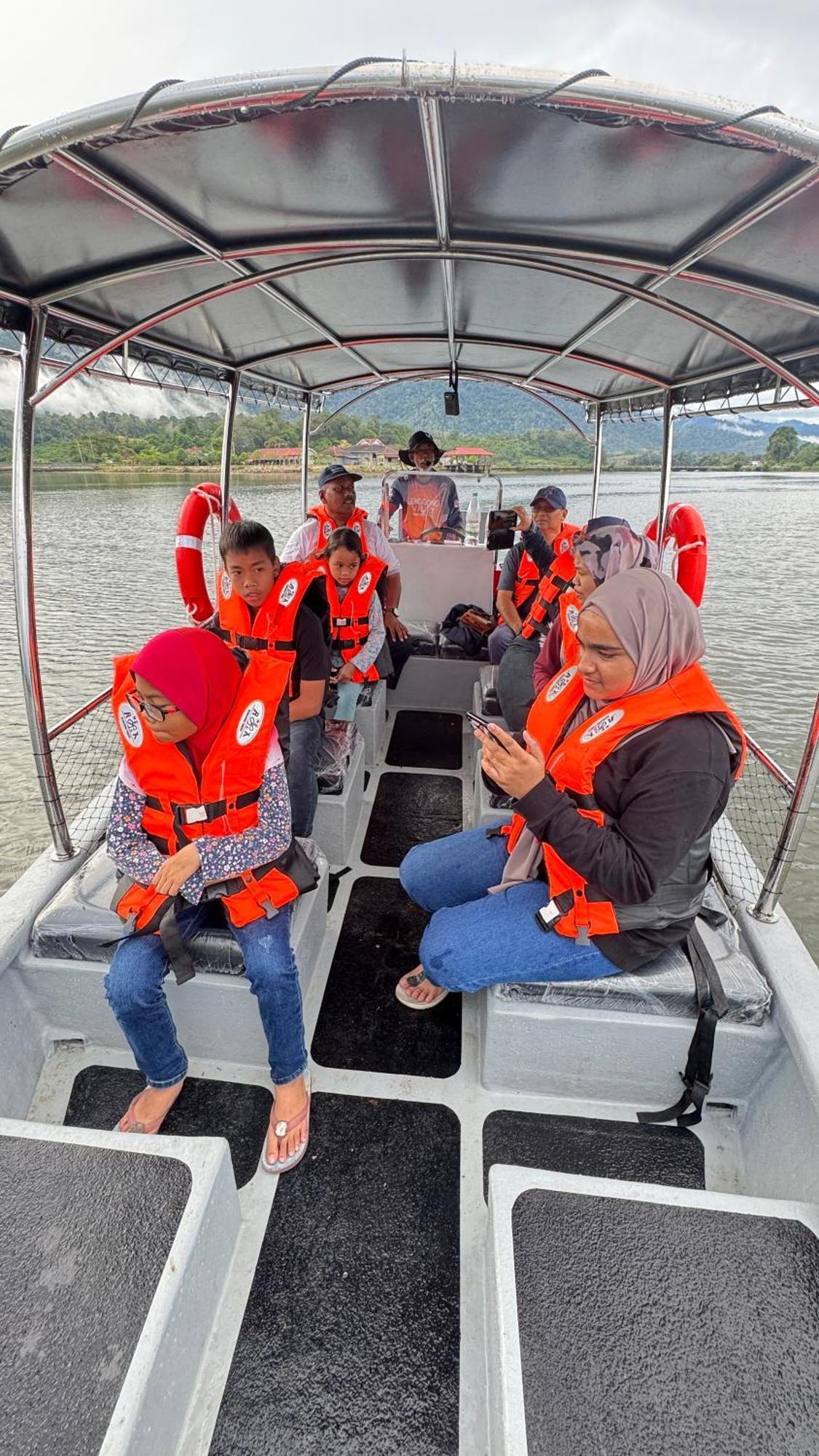 Branda Kampung Sumpitan Lenggong Tiada Sungai Hotel Kampong Ulu Jepai Bagian luar foto